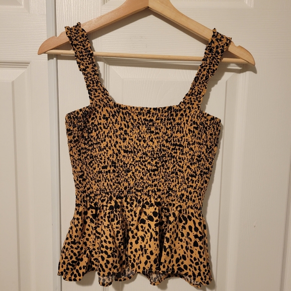 Elodie leopard ruffle tank top. - Picture 8 of 10